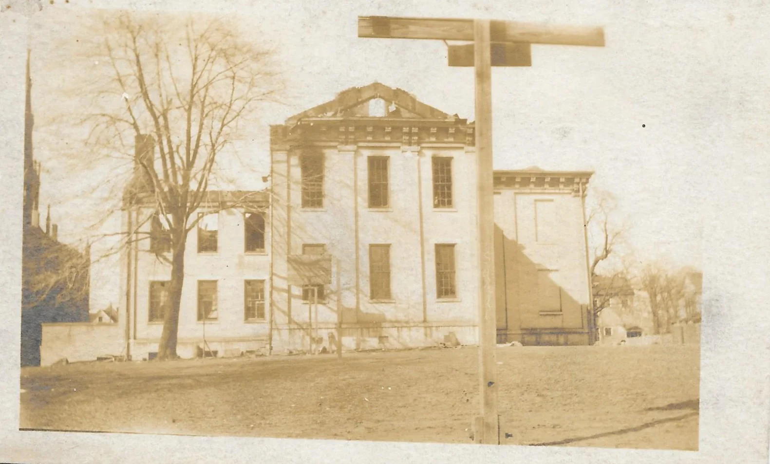 Main Street School fire - 1 - BC.jpg