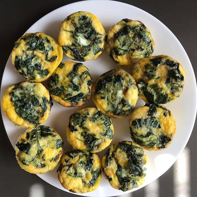 Spinach and asparagus in soft little pouches of egg. #breakfasttogo #egg #privatechef #familyfood