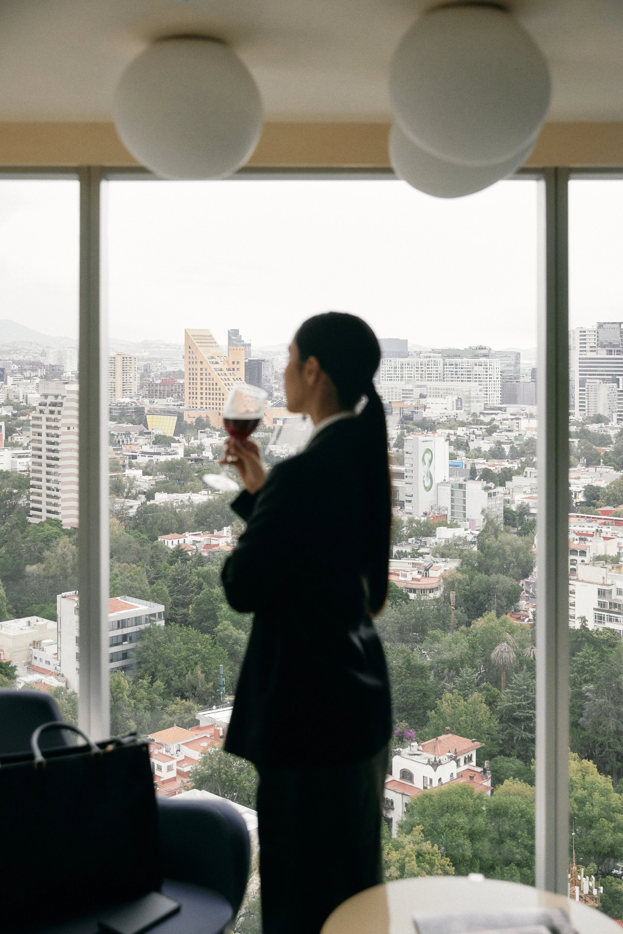 HOTEL W - LIFESTYLE 2 1212.jpg