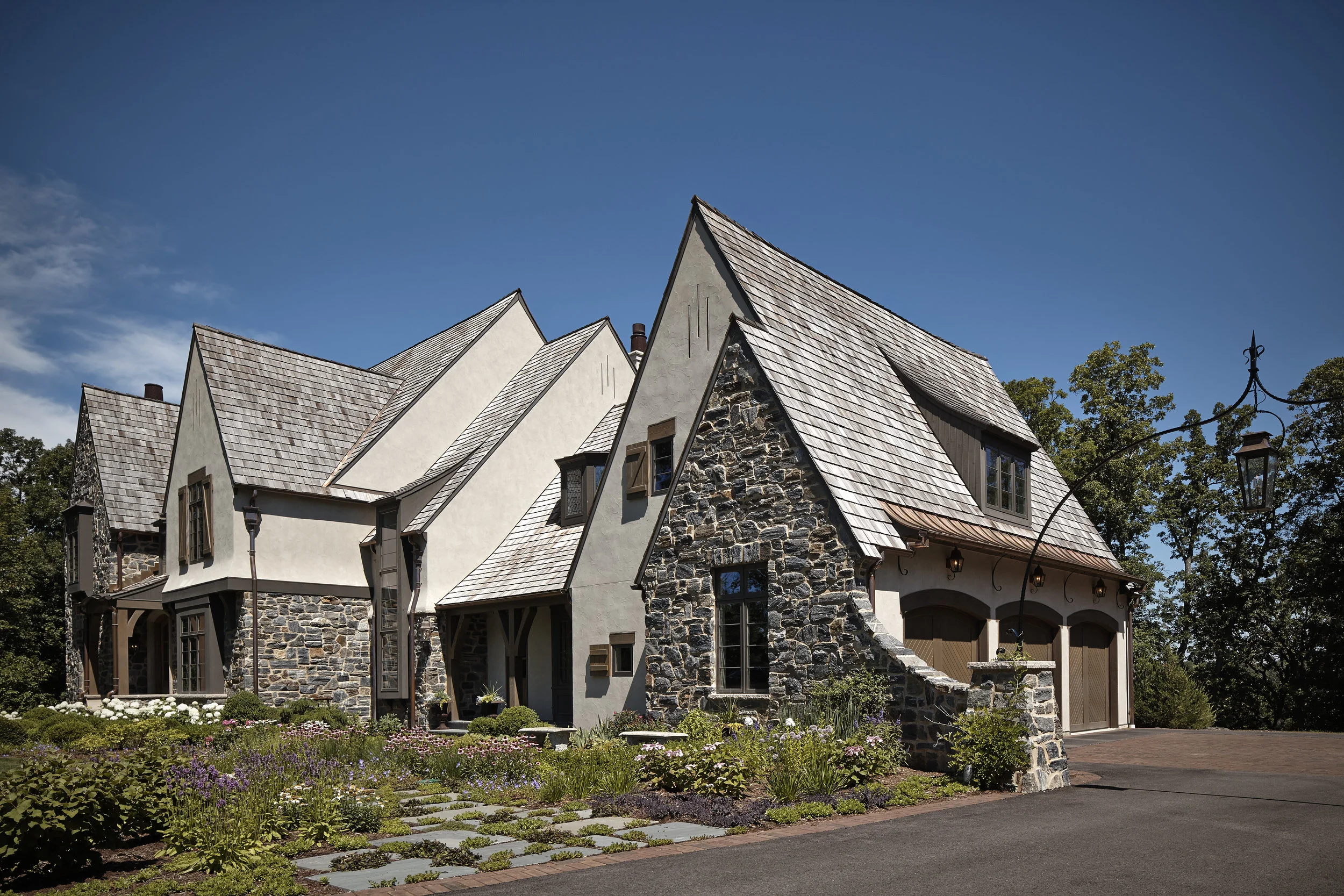 Custom Home Garage