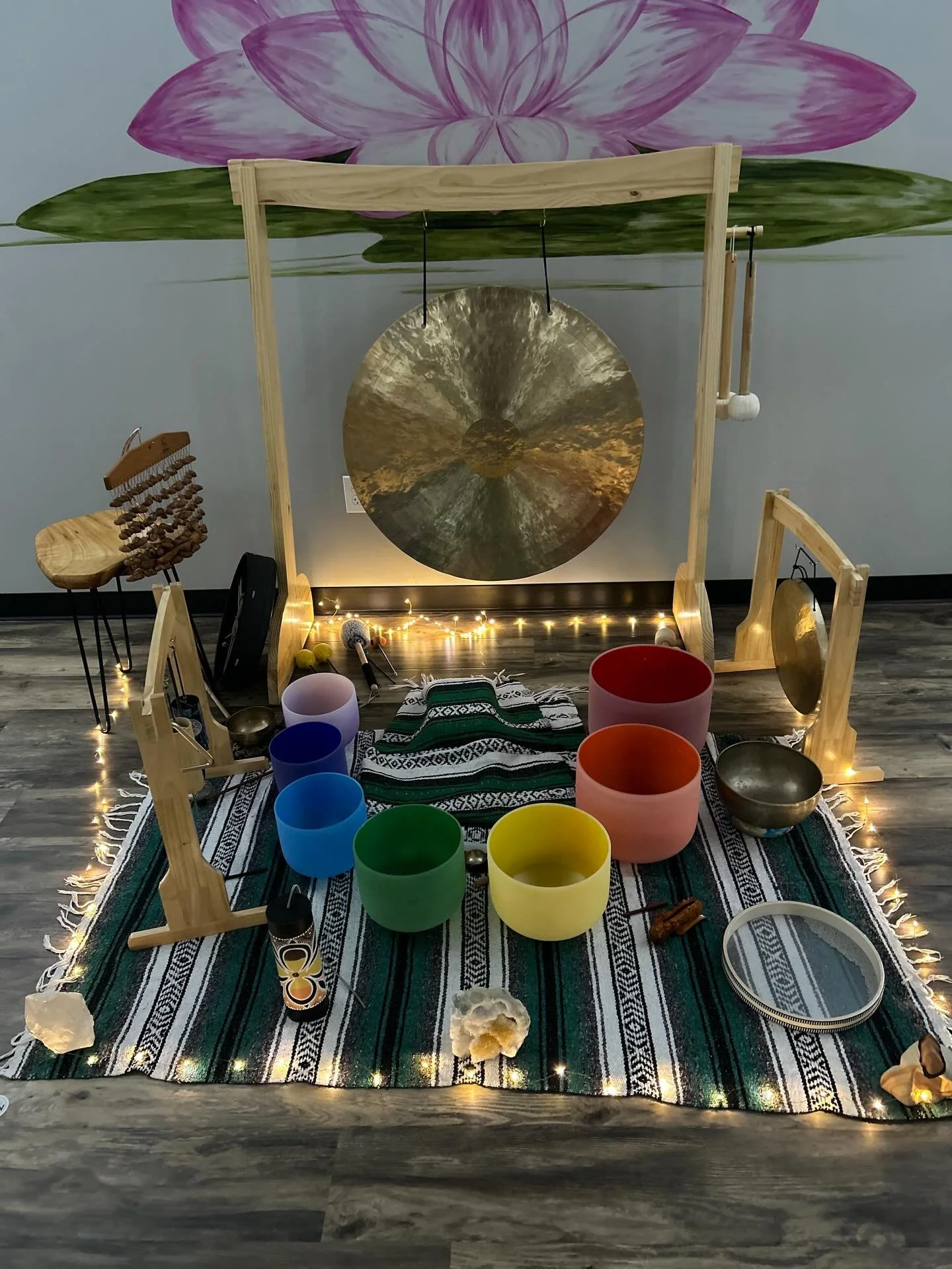 🪷 3 SPOTS LEFT 🪷

Friday 5/22 at 7p is our next Sound Bath + Yoga Nidra (guided relaxation). There are 3 spots left! 💚

This 60 minute class with Catherine will include an immersion of sound with a guided relaxation meditation for an experience th