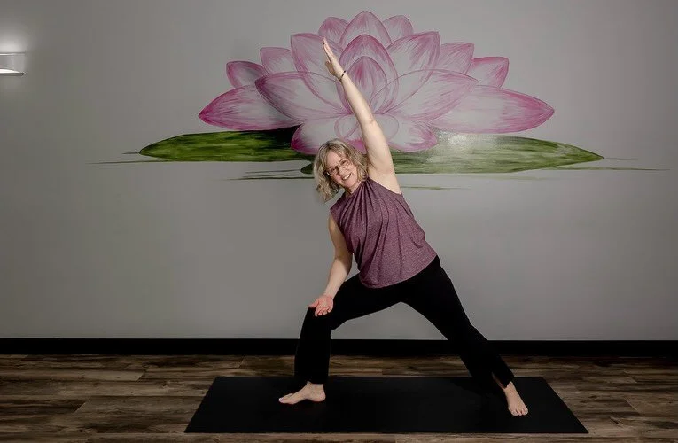 🧘🏽&zwj;♀️GENTLE YOGA + SOUND BATH ✨

Join Karen FRIDAY NIGHT (8/14 at 7p) for a class blending meditative sound instruments and gentle yoga to help all participants relax. 😴

Class will begin with a short, gentle yoga practice accessible to all ab