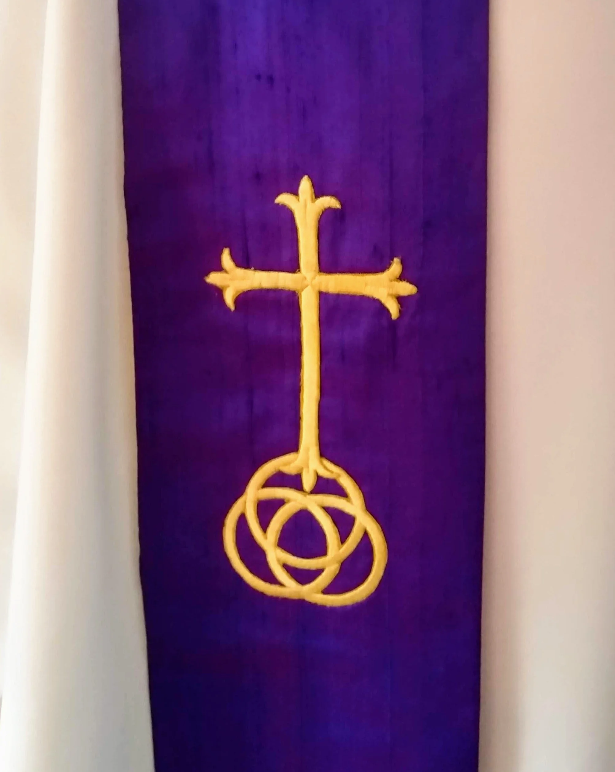 Purple Silk Stole w Cross &amp; Trinity