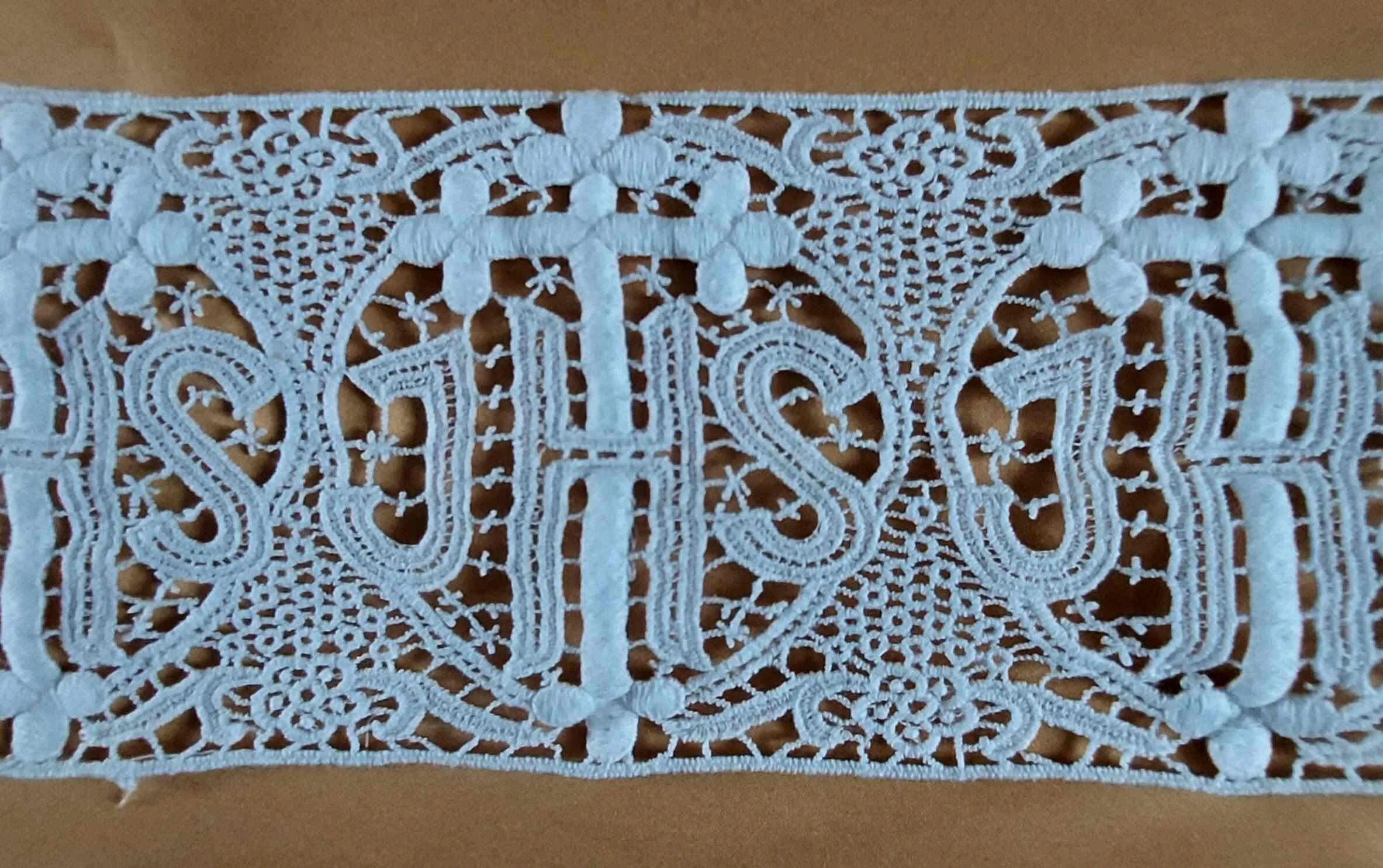 4.5" Wide Cotton IHS Pattern Altar Lace 