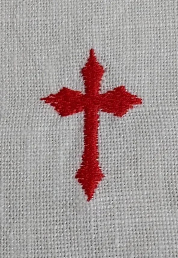 gothiccrossaltarlinenclose5.webp