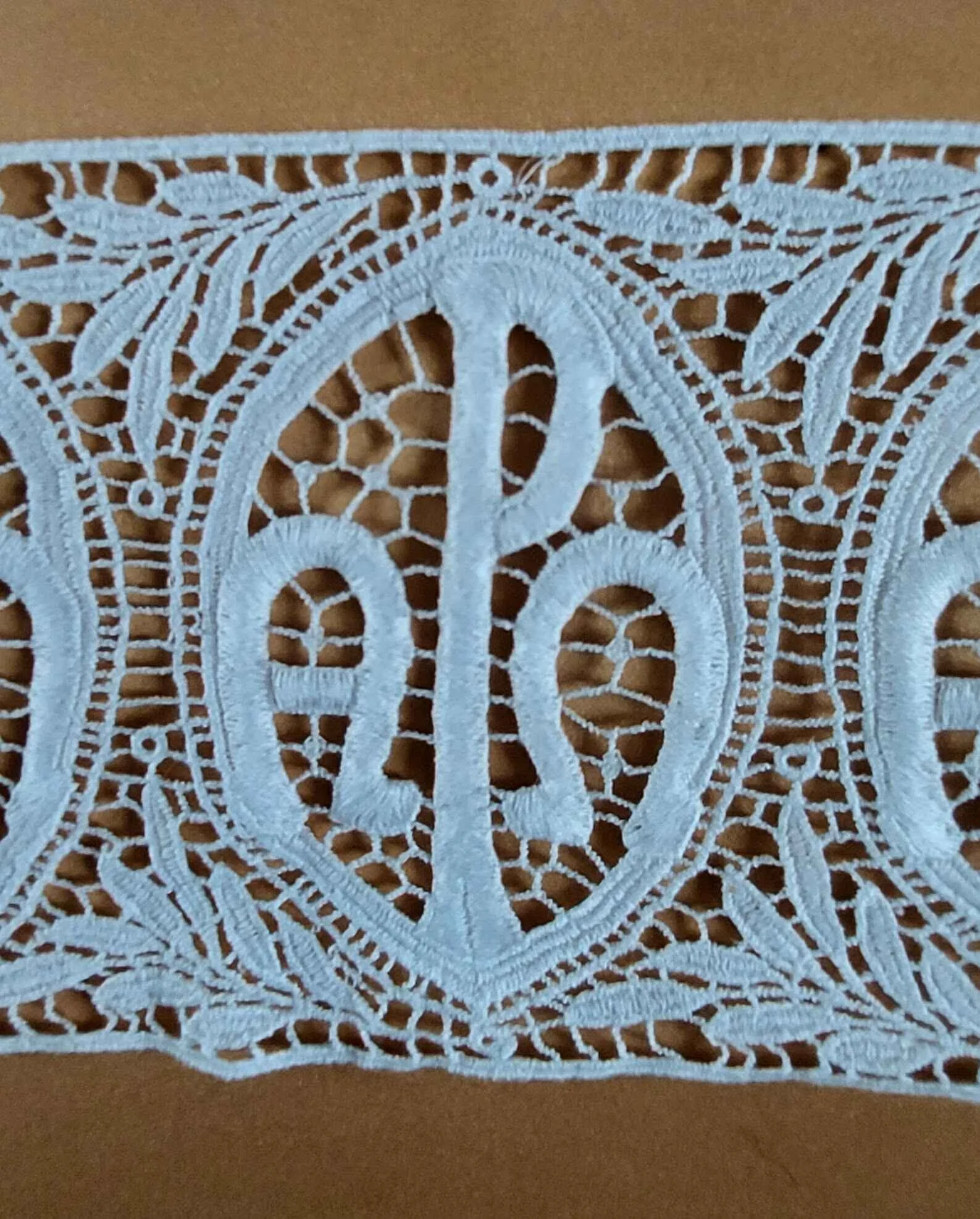 lace702-3.jpg