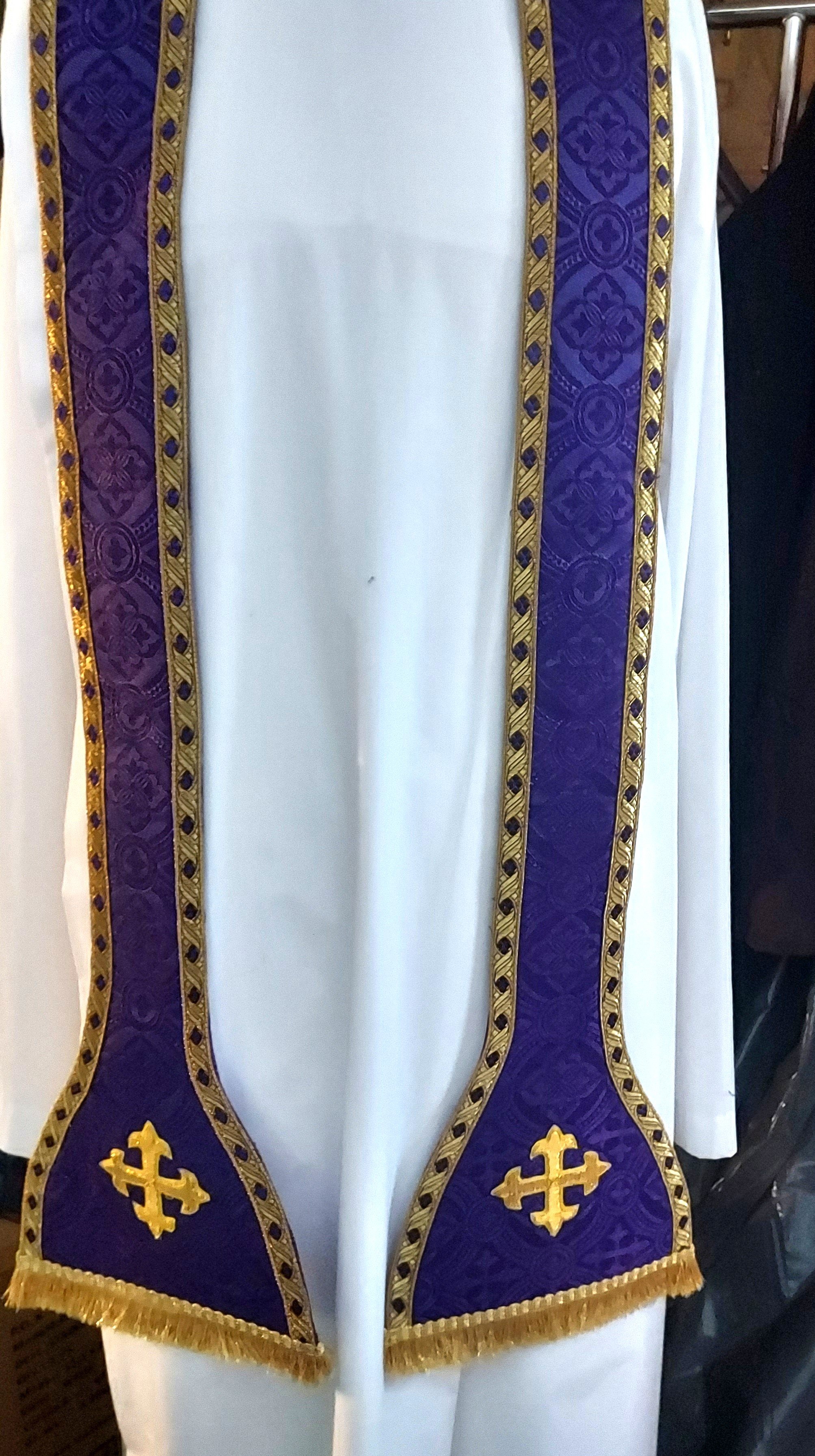 confessional stole short 5.jpg