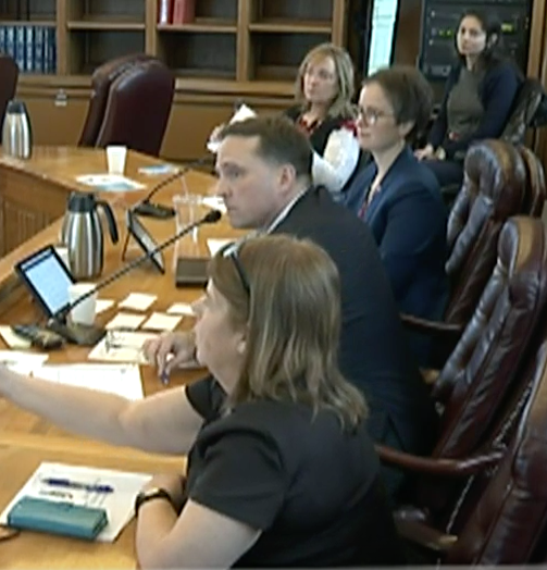 'Chair' Carpenter needs a lesson from 'The Wire' on how to run a meeting