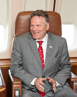 'Agent of change' Dunleavy energizes statewide recall campaign 