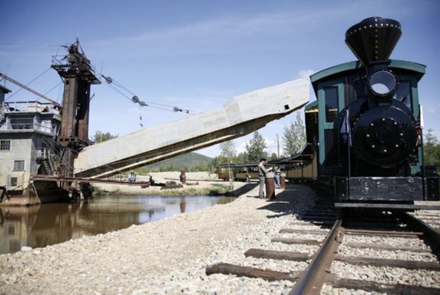 Binkley vs. Reeves: Fairbanks railroad battle royale 