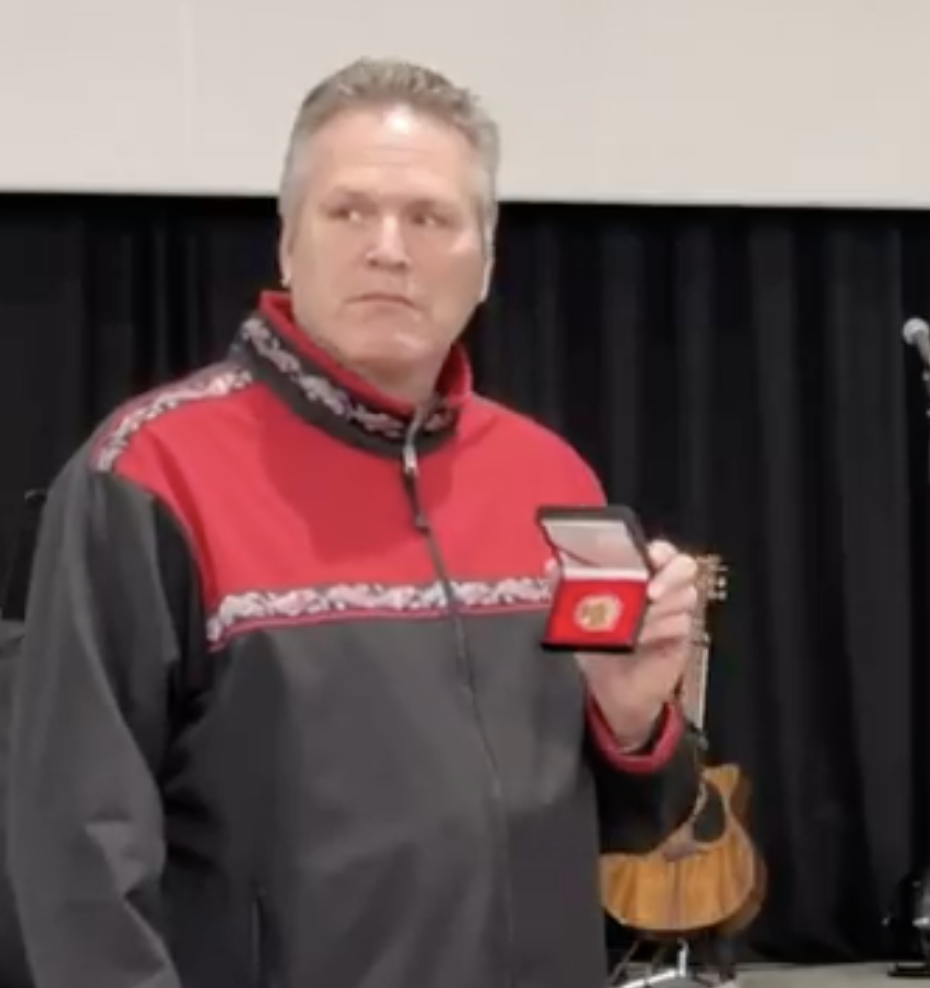 Dunleavy ignores state ethics act by having state employees act as campaign attack dogs