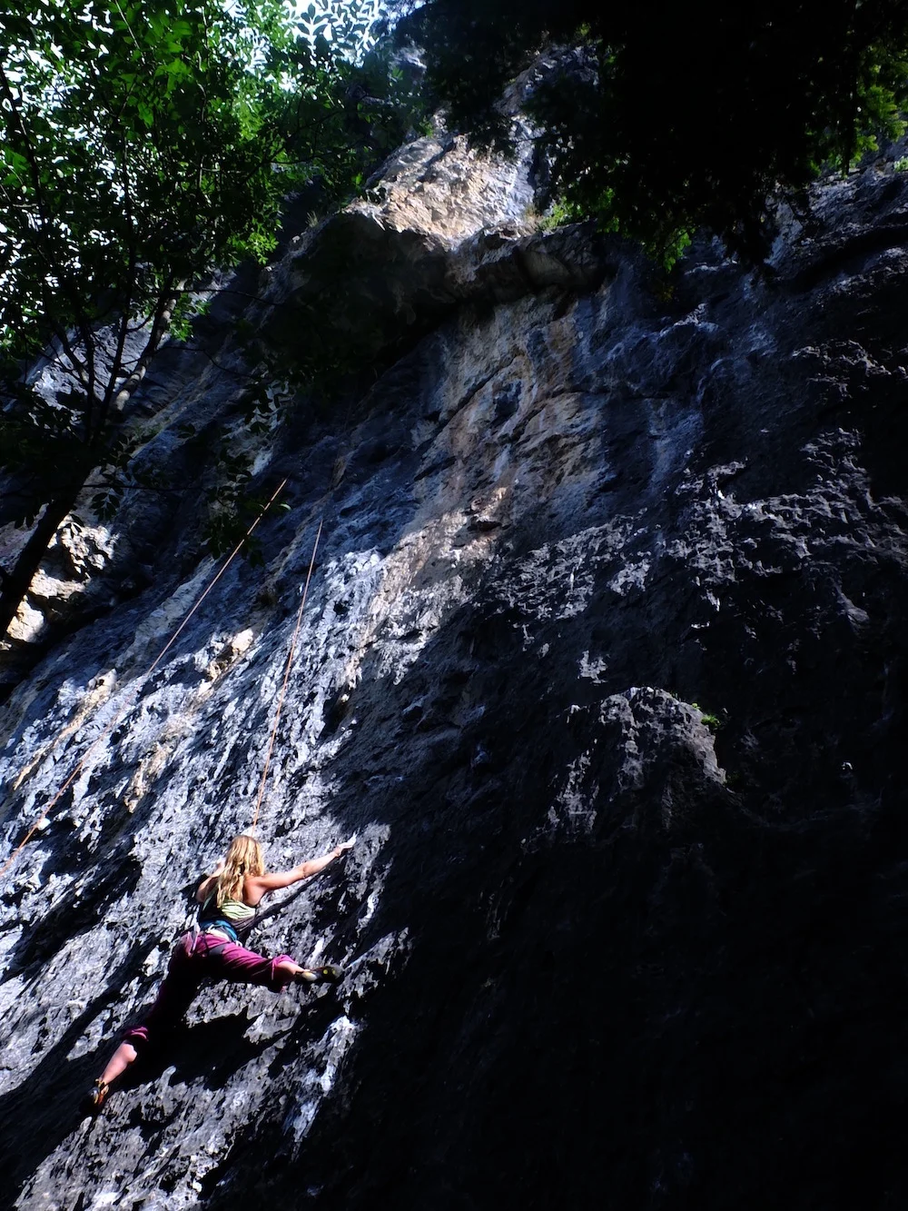 rock-climbing-ecrins.jpg