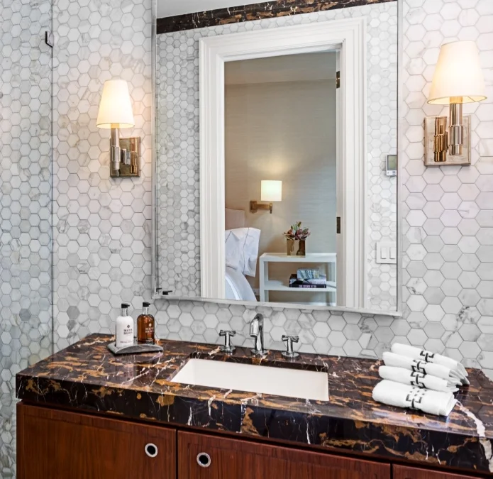 CB_UES_HisBath_A1.jpg