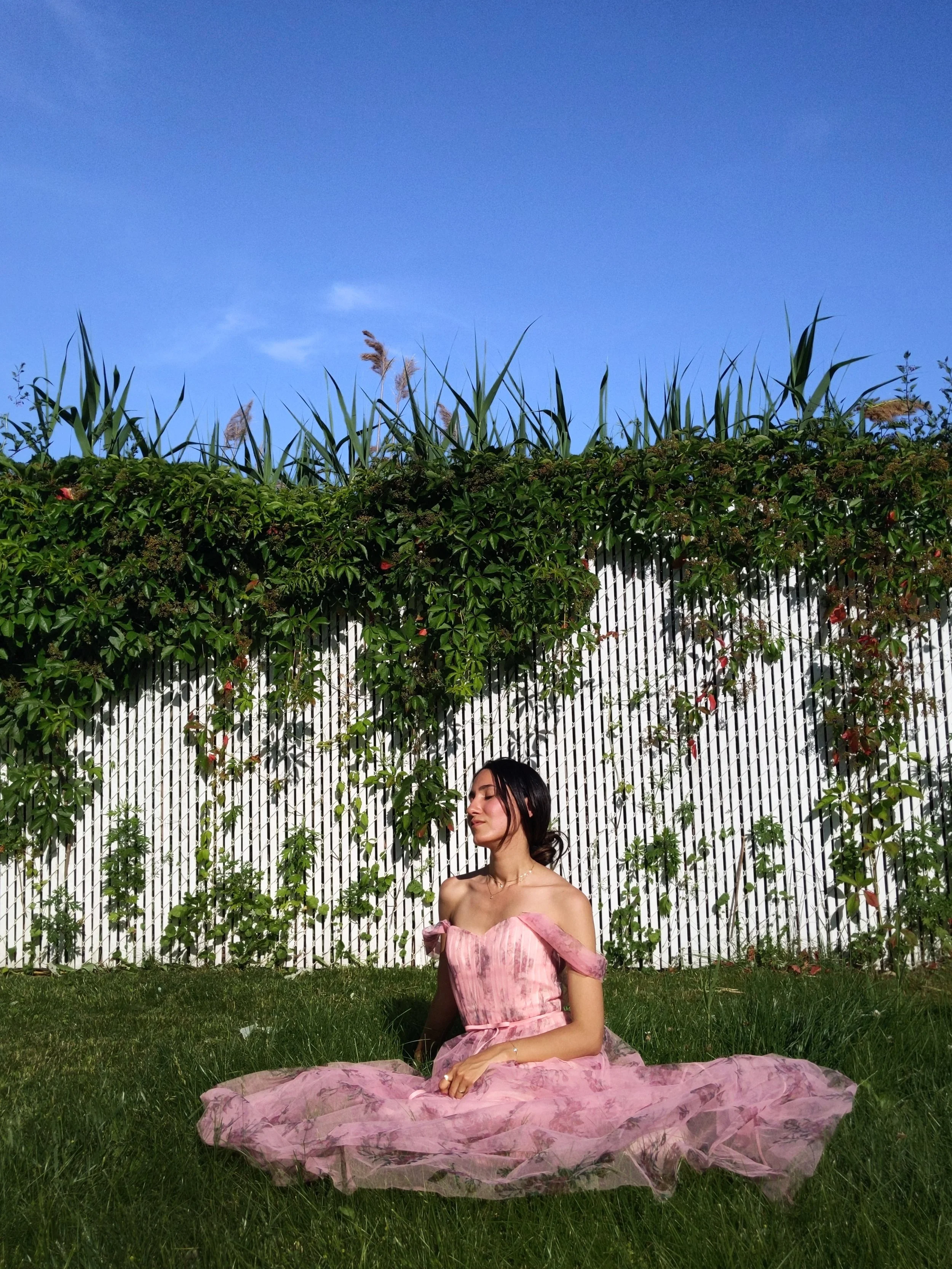 Wearing: Marchesa Notte dress