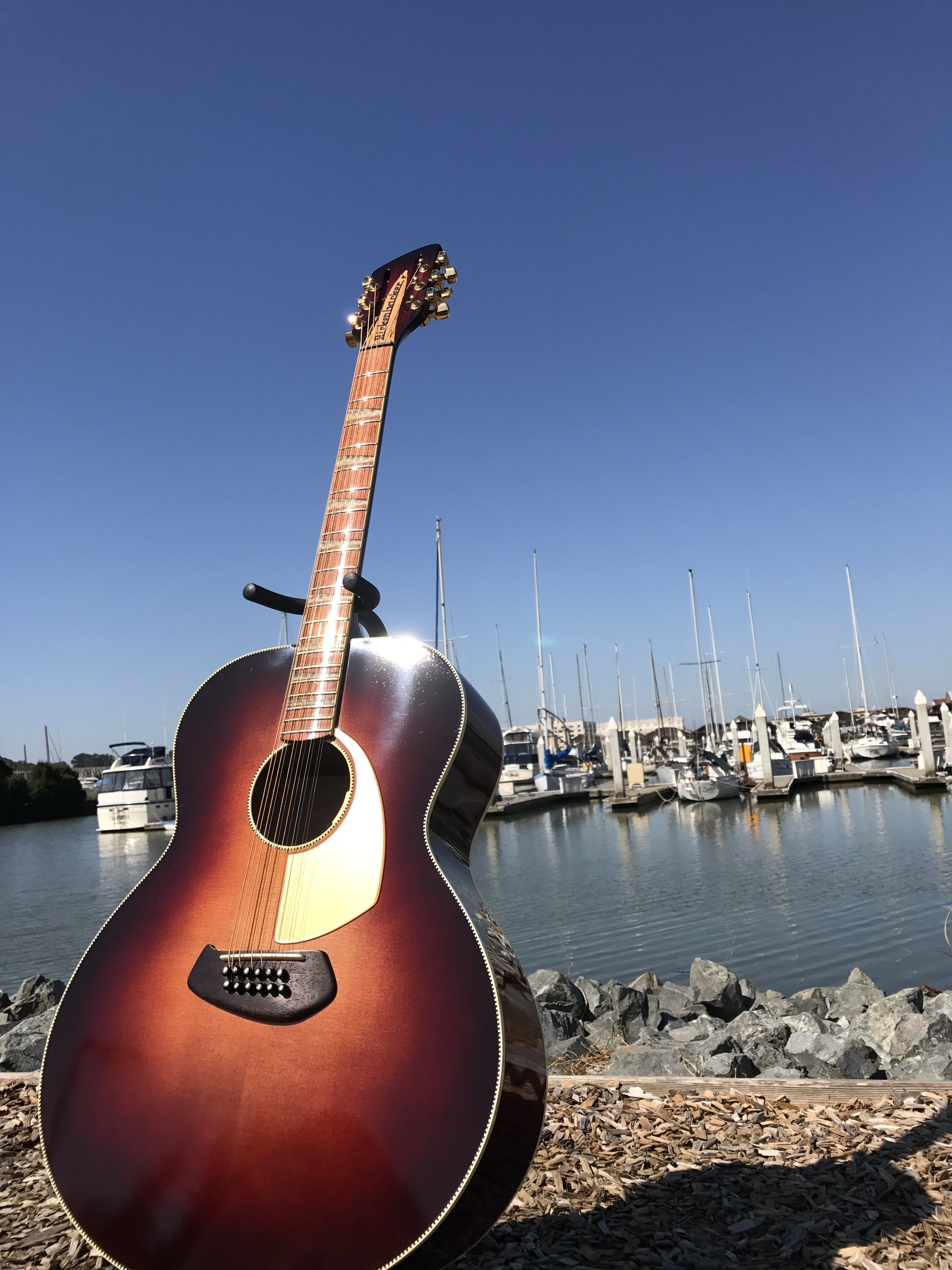 AUTUMNGLO 700 COMSTOCK 12-STRING