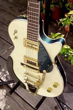 IVORY AND CADILLAC GREEN GRETSCH DUO JET "DE VILLE"