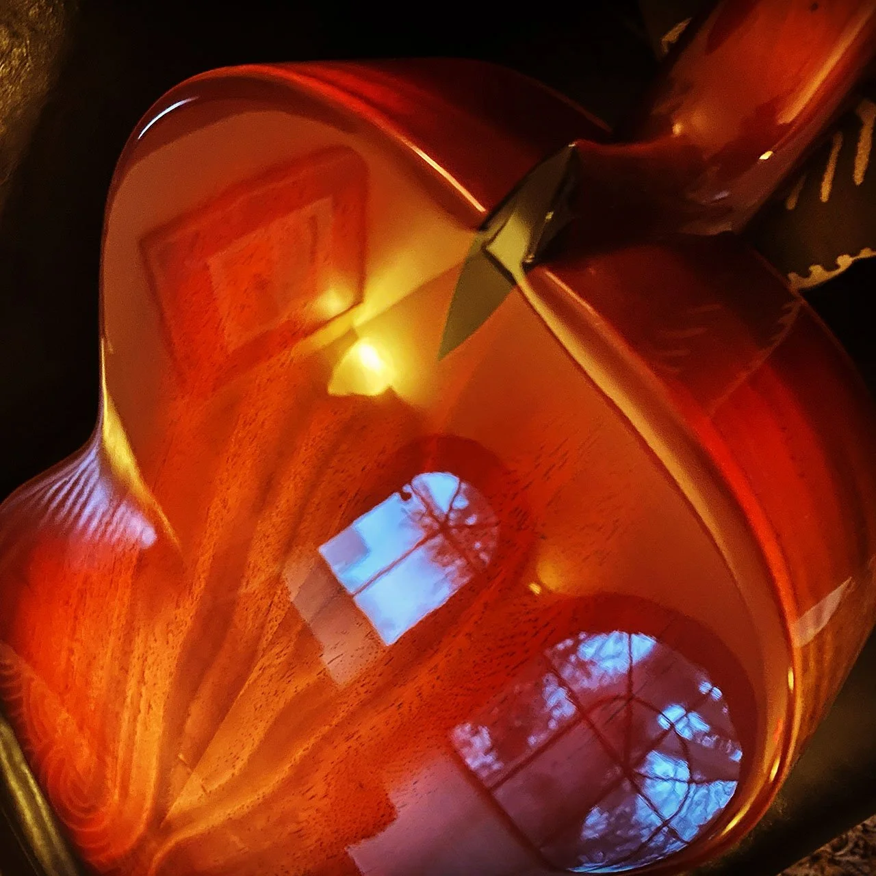 DETAIL OF BACK OF SHADED GONCALO ALVES CLASSICAL