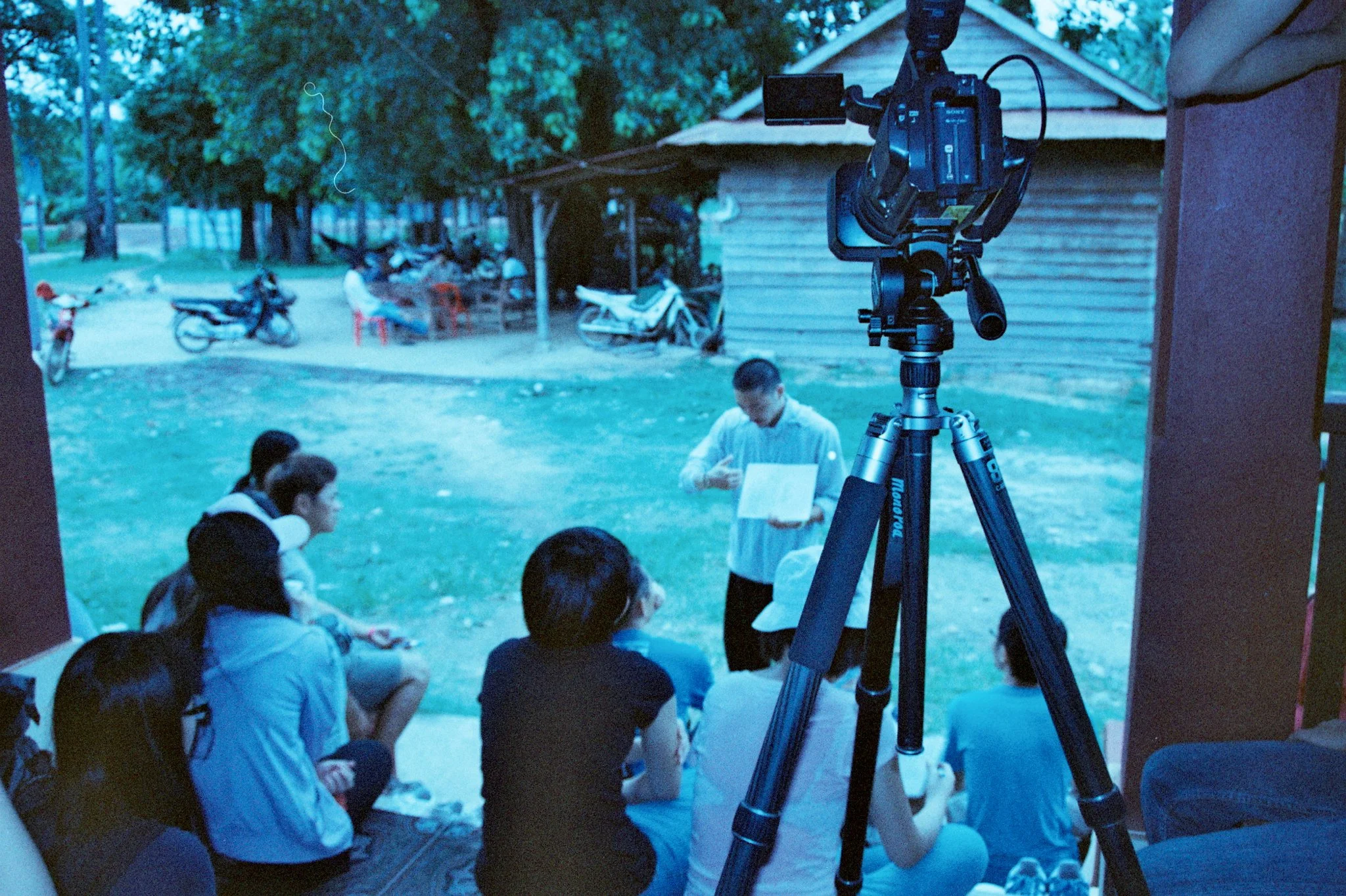 cam2.jpg