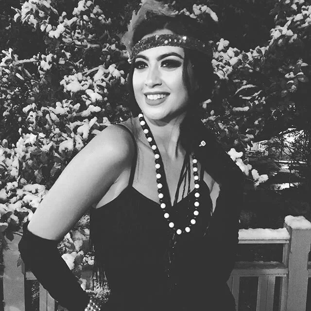 Throwing it back to watch fobs &amp; flappers..... 🎩🎩🎩🎩
🎩
🎩
🎩
🎩
#roaring20s #flapper #swingdance #cigarettegirl #lindyhop #yourentertainmentconcierge #latremoreproductions