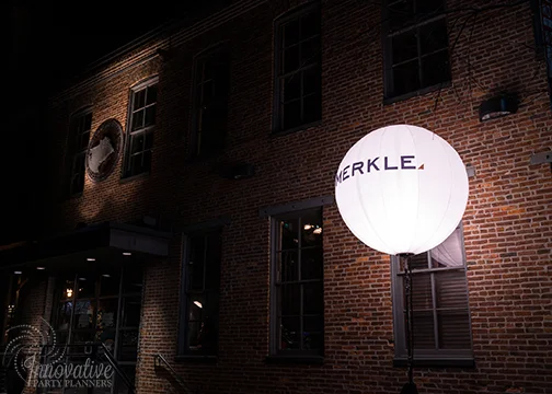 Merkle Holiday 2018_Bar Vasquez_Exterior_2_Airstar.jpg