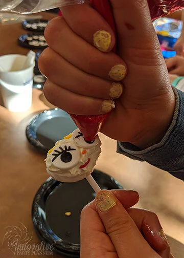 New Years Day 2020_Optometry_Kids Activity_Marshmallow_eyes_2.jpg