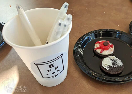 New Years Day 2020_Optometry_Kids Activity_Oreo Eye Cookies_2.jpg