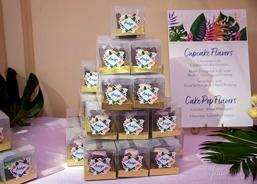 Ashlyn Hawaii Monsera Leaf Bat Mitzvah Musket Ridge_Cupcake Decals.jpg