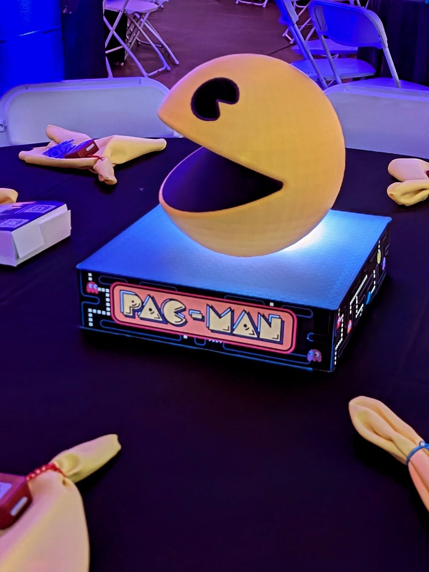 Our 1980's themed custom 3-D, LED &amp; GLOW cylinder centerpieces helped raise funds for the Ovarian Cancer Research Alliance OCRA im memory of Vicky at @brickbodiesfitness  40th Anniversary Celebration 🎉 

The 80's never looked so good!

#eventdec