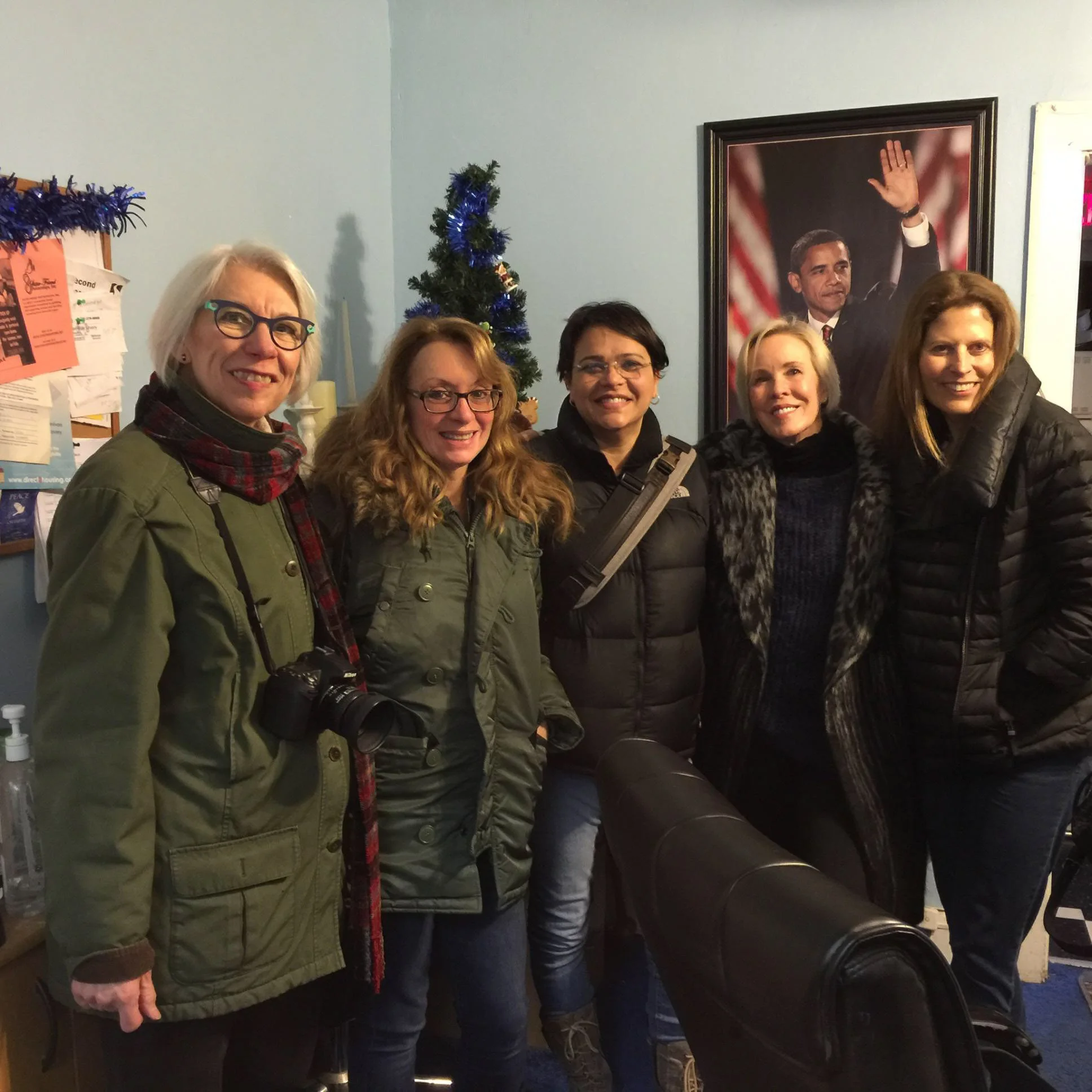 Women in Focus Chicago members volunteer for the first session of the project