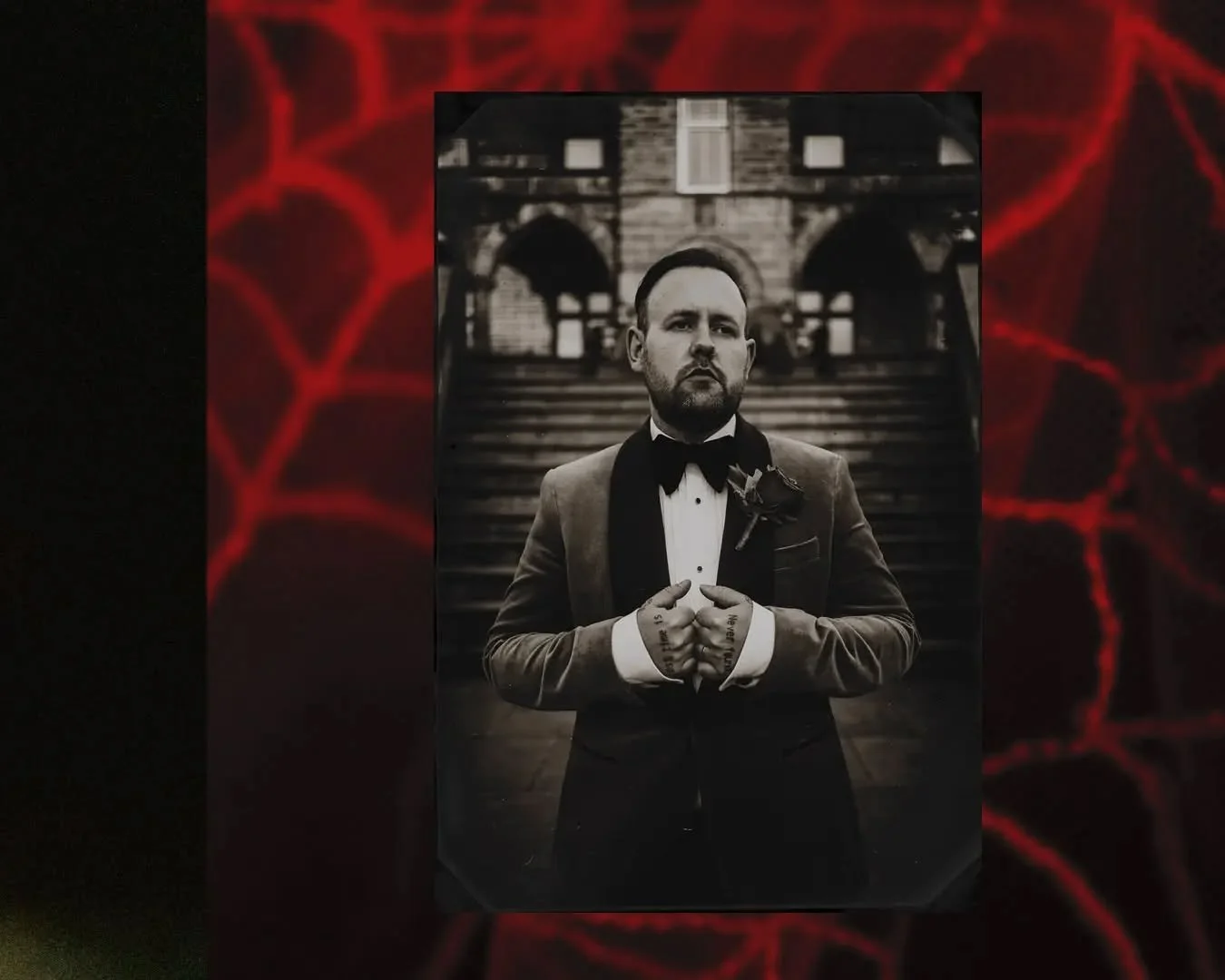 ⚡ A&amp;K&nbsp; ⚡ 

WOWZERS!! Where do I start! Amber &amp; Keiron's gothic wedding was something else! From the gothic theme, outfit changes, the DIY elements created by Amber to the beautiful ceremony by @carolsmillieofficial . Plus, I got to reliv