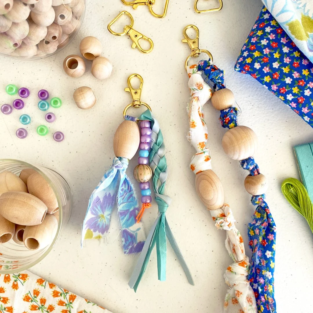 mini make - bag charm