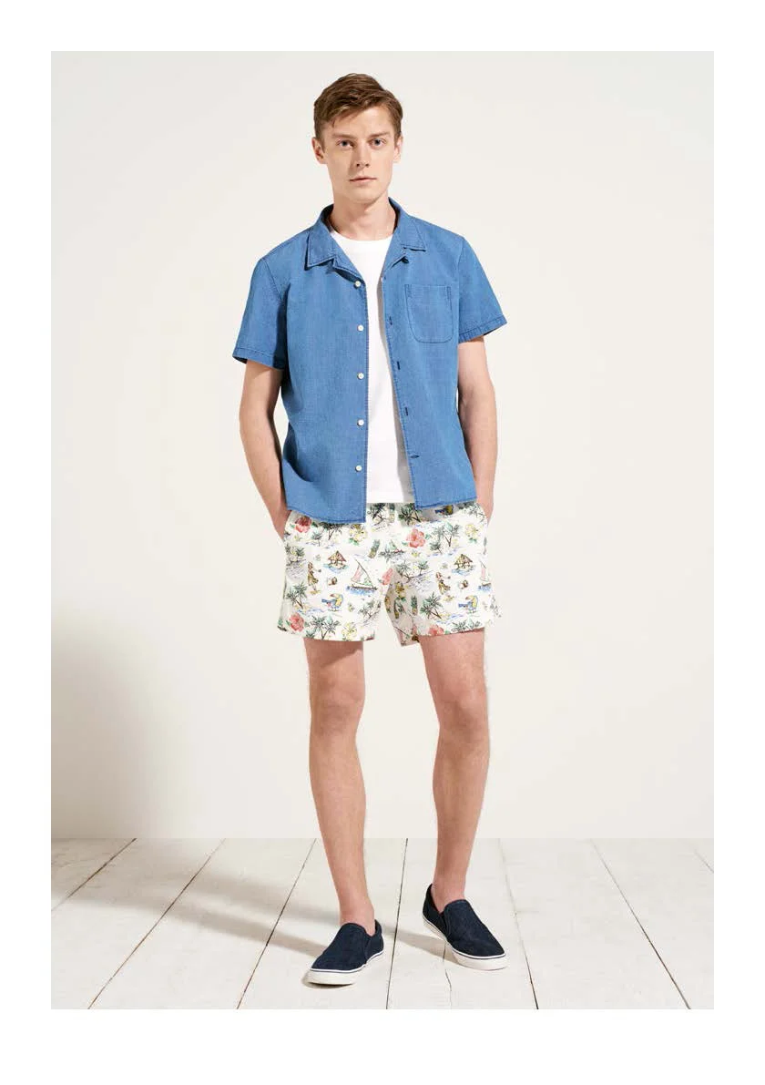Pages from Gap Summer 2017 Men's Look Book [3]-7.jpg