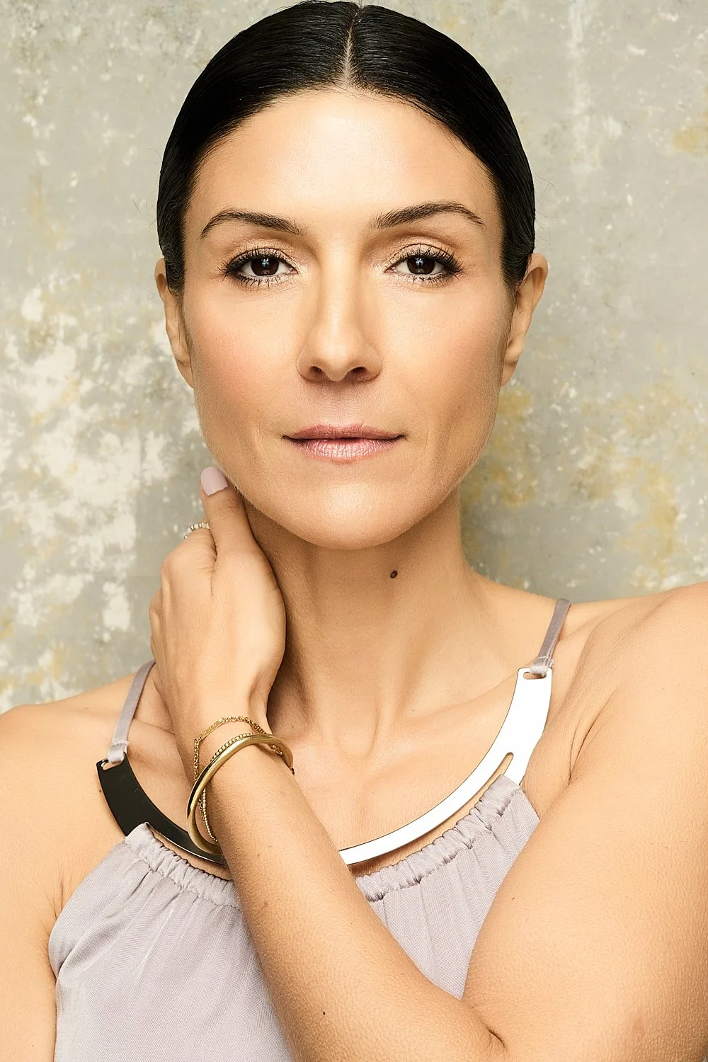 WEBKarola Raimond headshot 0798.jpg