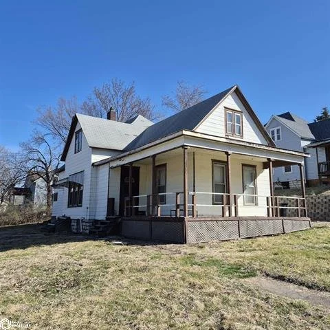 703 Center, Ottumwa • $52,000