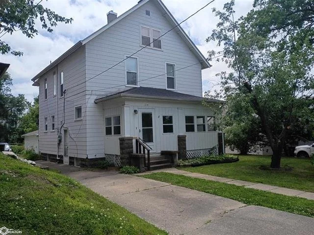 1214 E Fourth Street, Ottumwa • $138,500