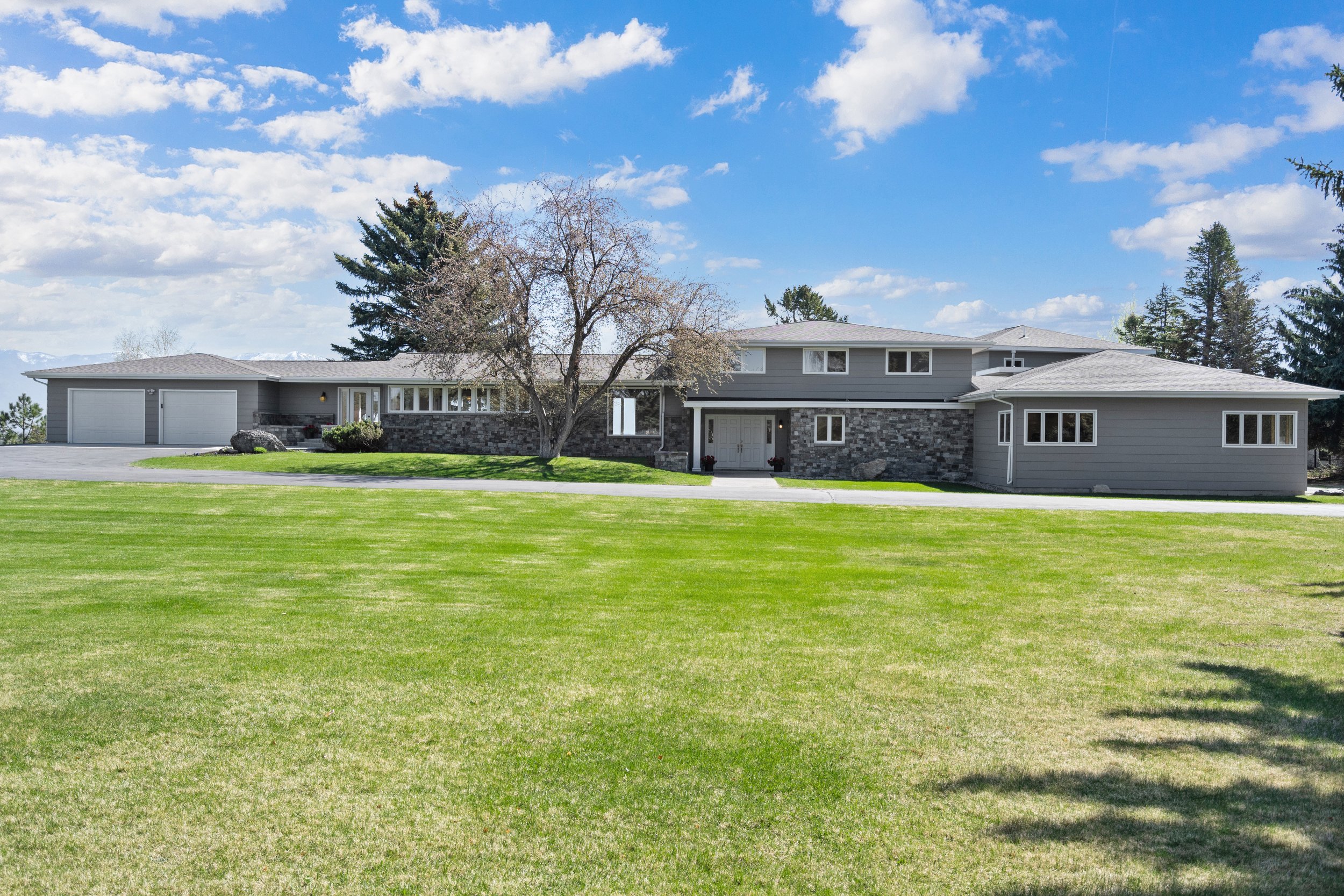 203 SOMERSET DR KALISPELL, MT 59901