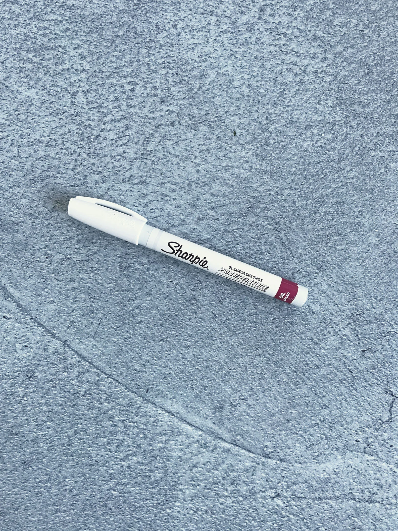 Sharpie OIL-BASED paint pen