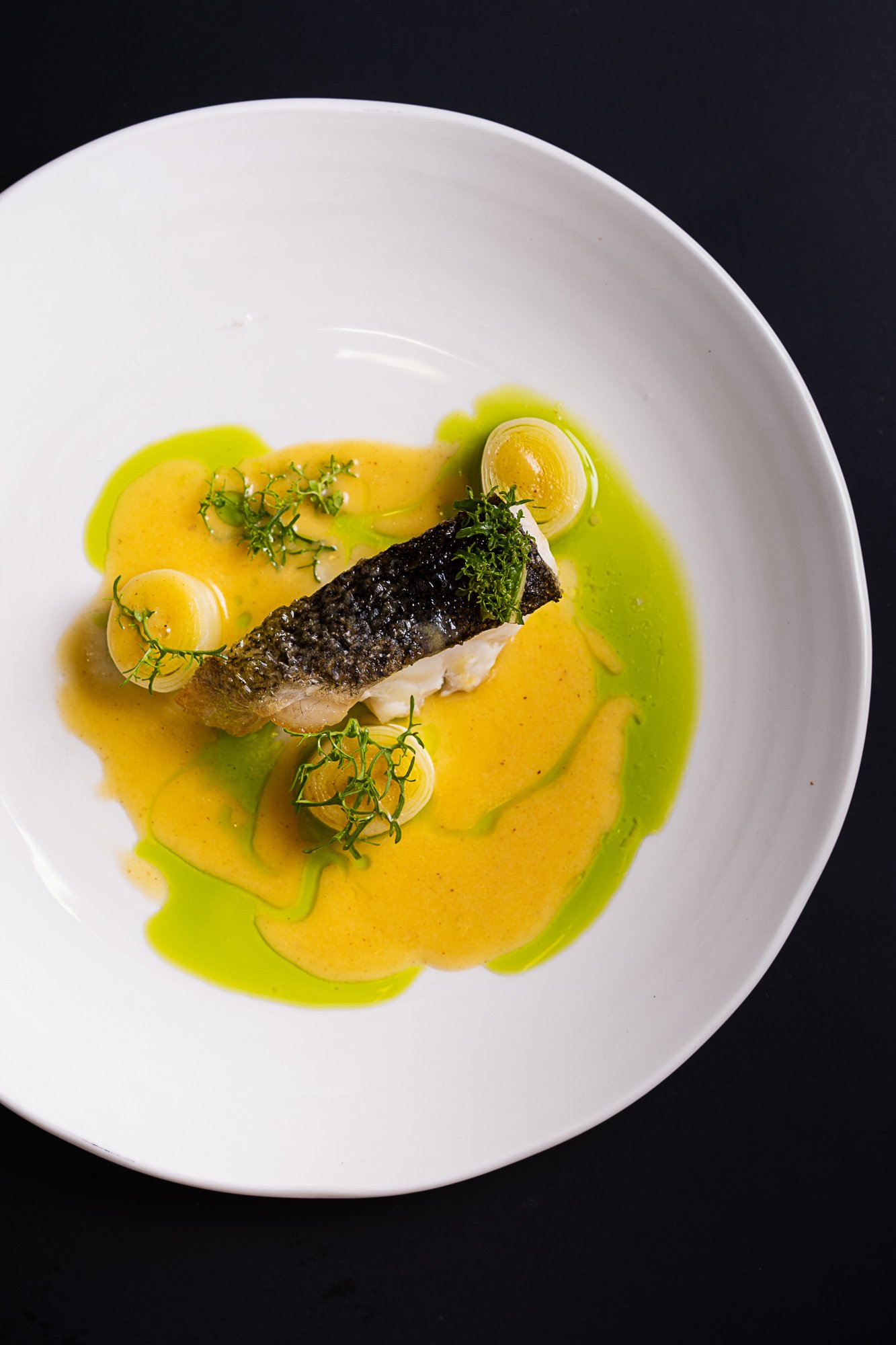 Pesce al forno – Murray cod with leeks and broth - high shot.jpg