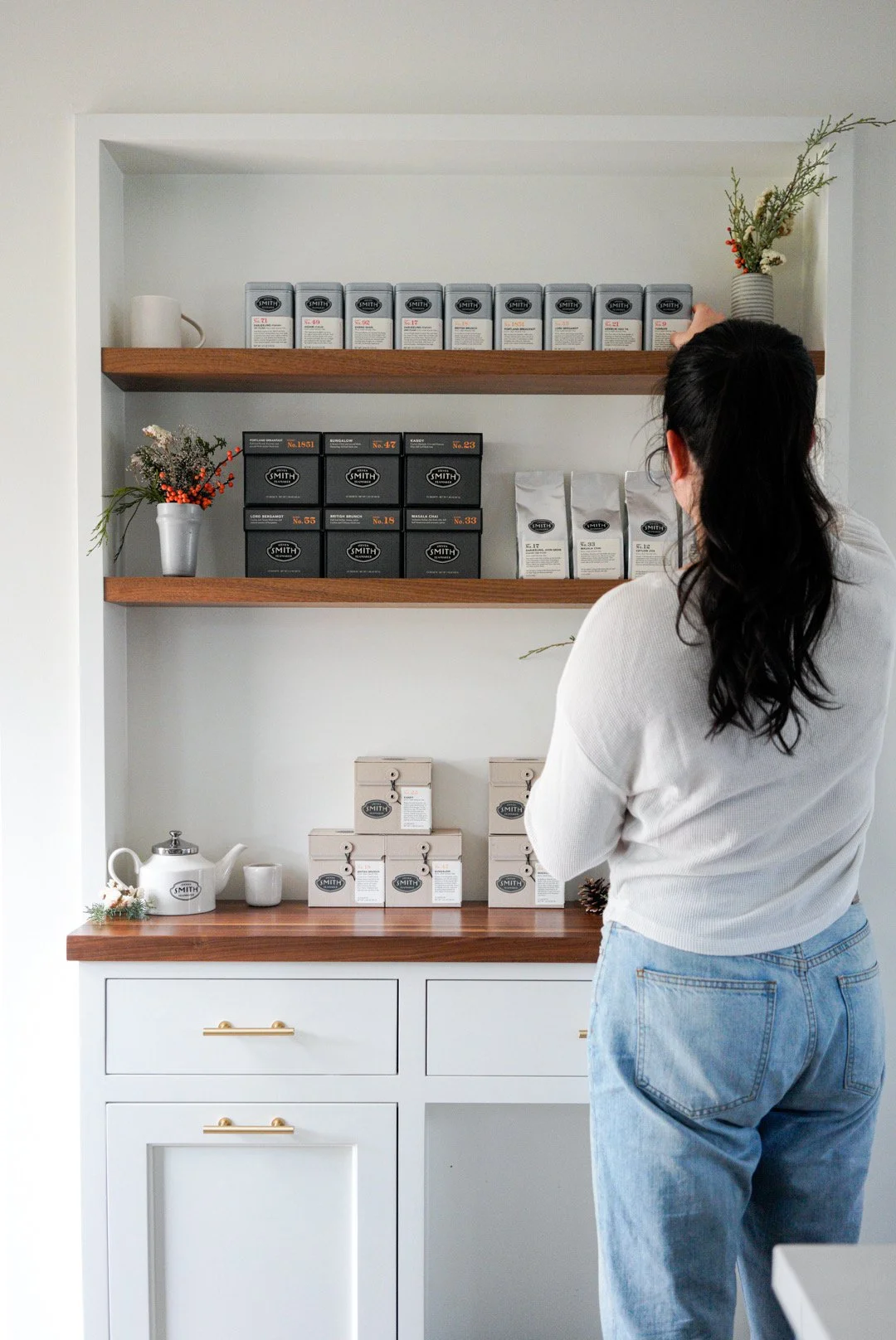 smith-teamaker-shelf-stills-with-zoe001 copy.JPG