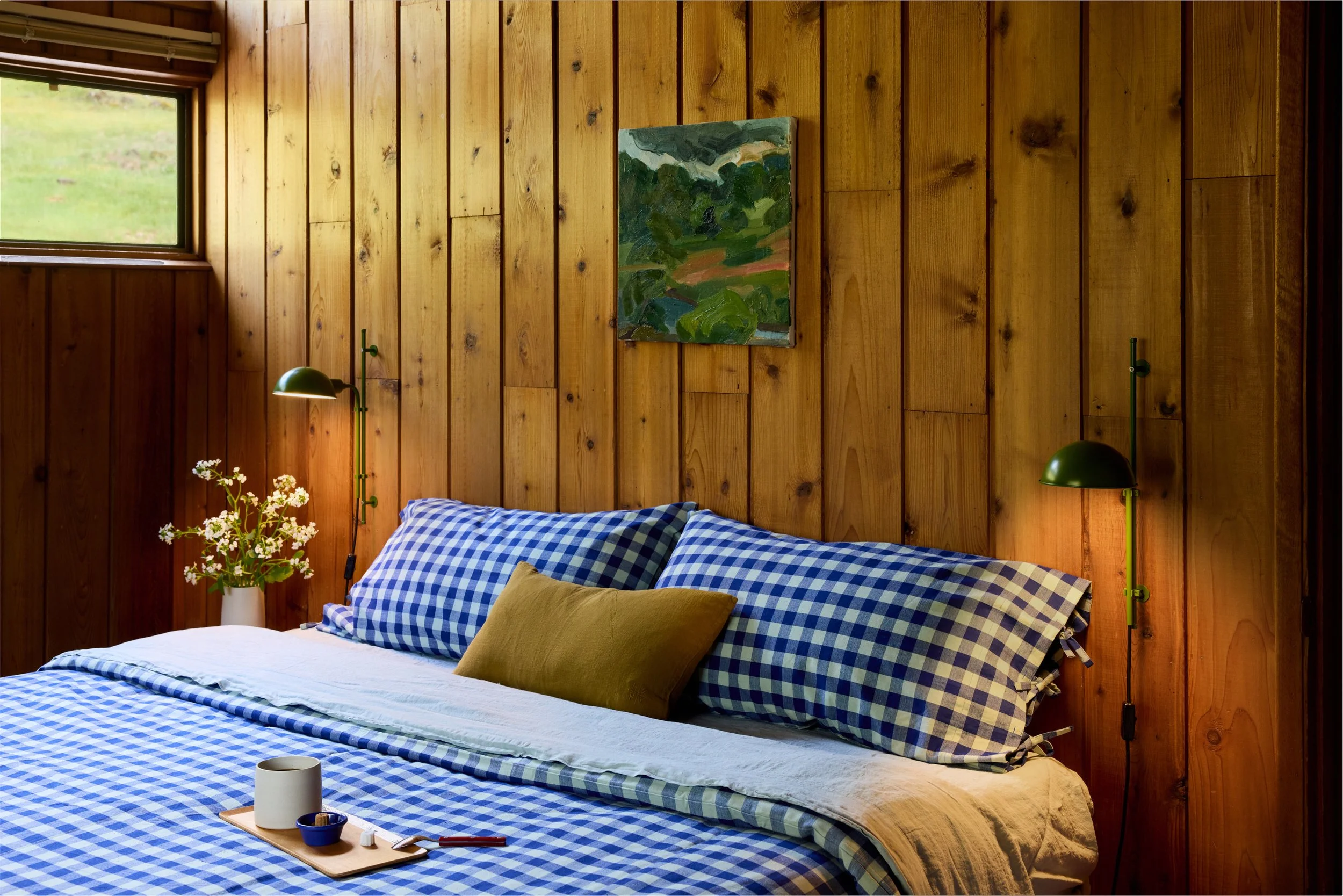 2026-04-11-hawkins-new-york-klickitat-canyon-cabin-lyle-wa-00062111-composite-lights.jpg