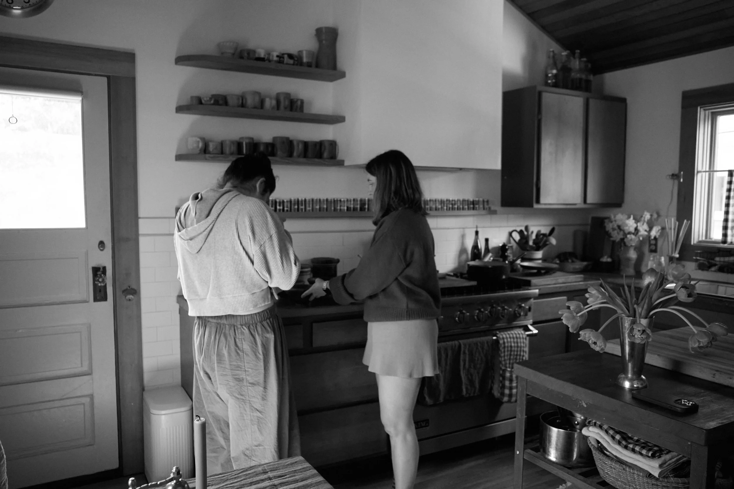 2026-03-25-madre-linen-la-cocina-anne-parker-bts-ricoh-26 1.jpg
