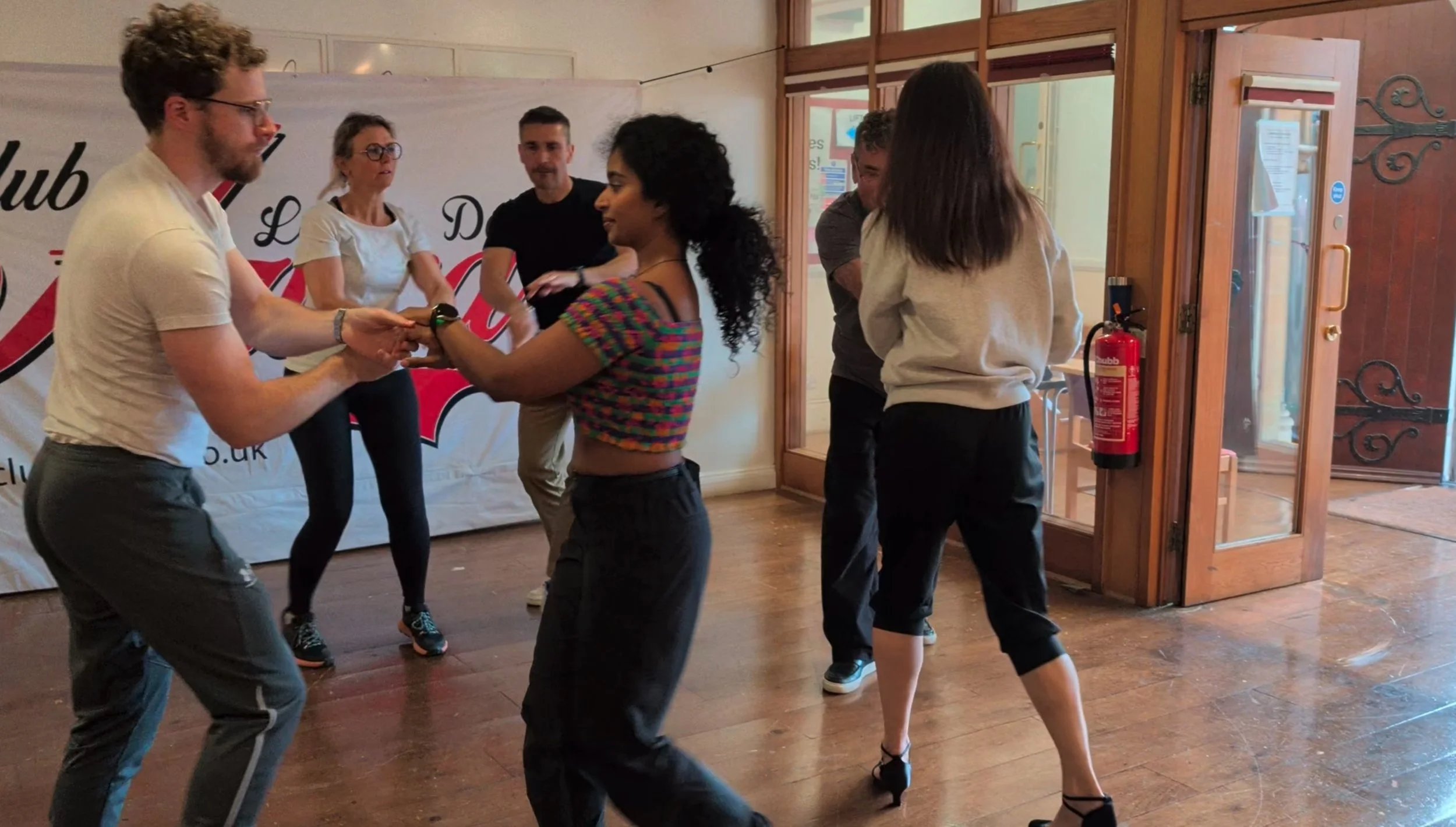 salsa group lesson london