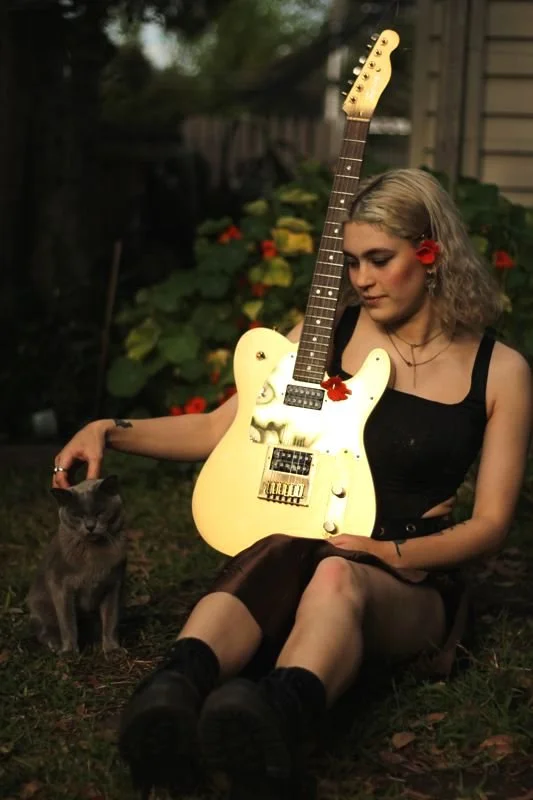 Hannah Schmidli and Band at the Paris Cat