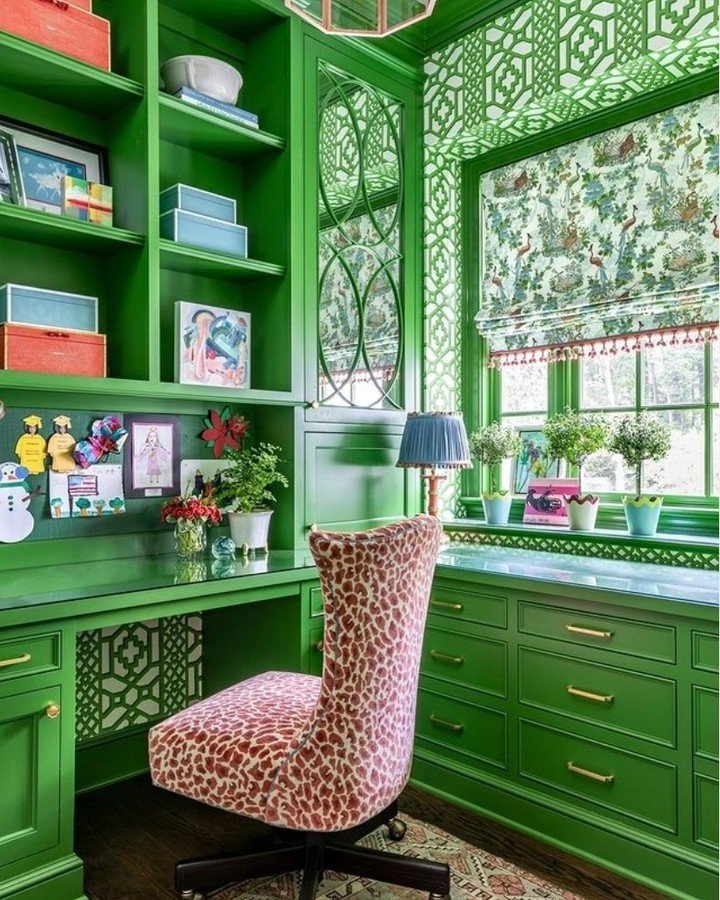A fresh palette for your feed. 🌱 We love this fun twist on a home office, which we made sure was equal parts functional and fashionable with plenty of storage solutions. 

Interior Design: @mallorymathisoninc
Photo: @jeffherrphoto
Cabinetry: @morgan