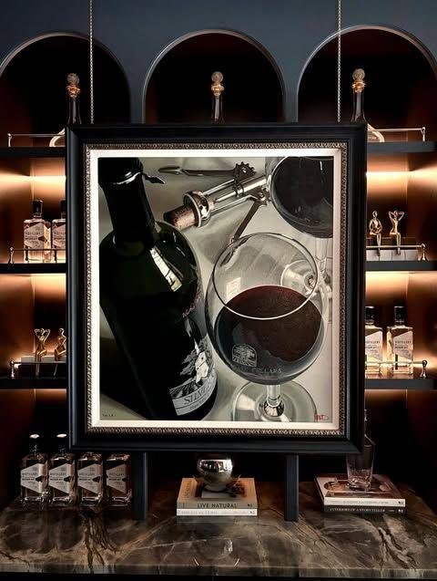 Some happy hour inspiration for you on this Friday, featuring the #AtlantaHolidayHome bar, where custom cabinetry creates a striking backdrop. 

Photo via: @regasinteriors
Artwork: @viningsgallery 
Builder: @livingstonfinehomes
Interior Design &amp; 