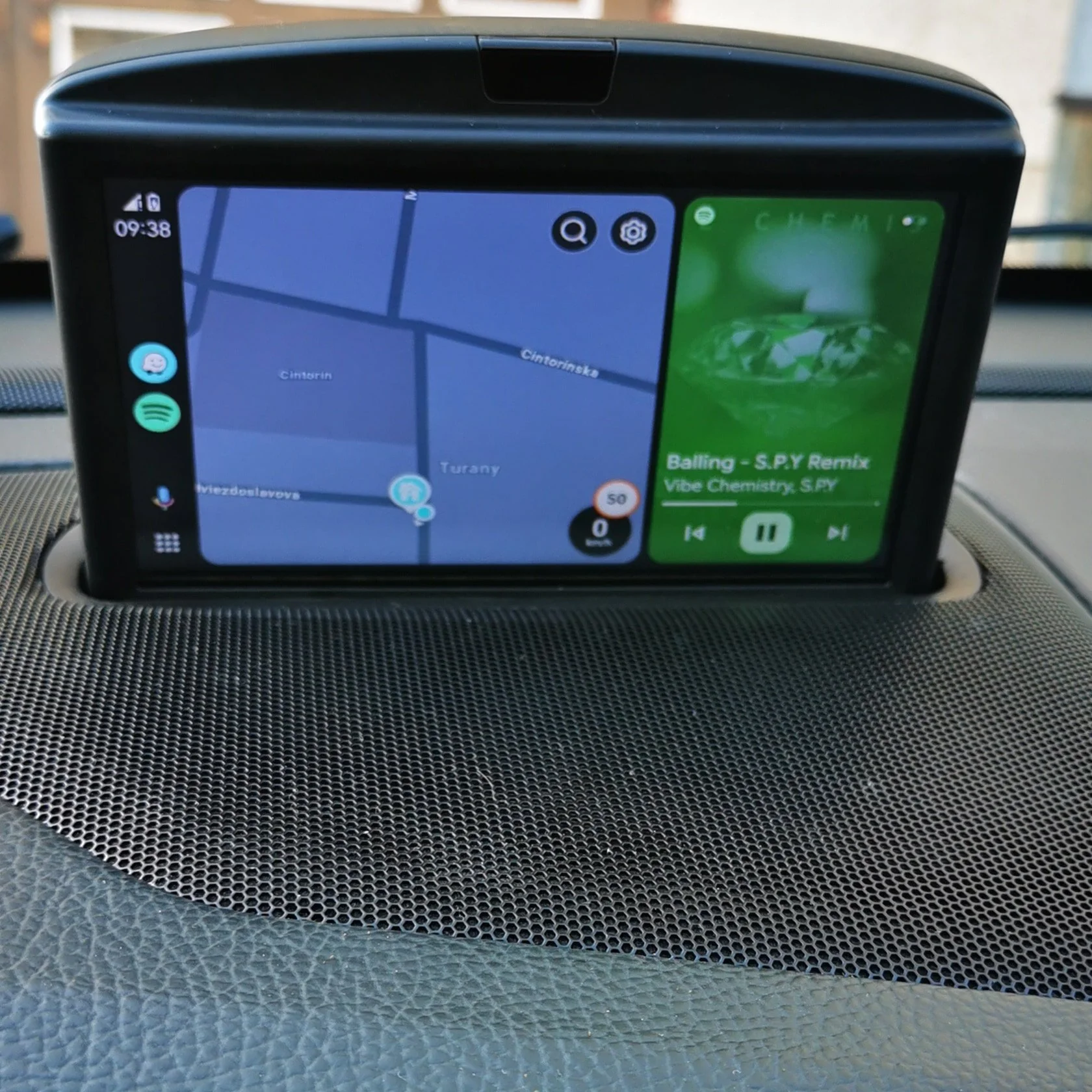 Volvo P2 & P3 RTI Apple Car Play / Android Auto Retrofit Kit