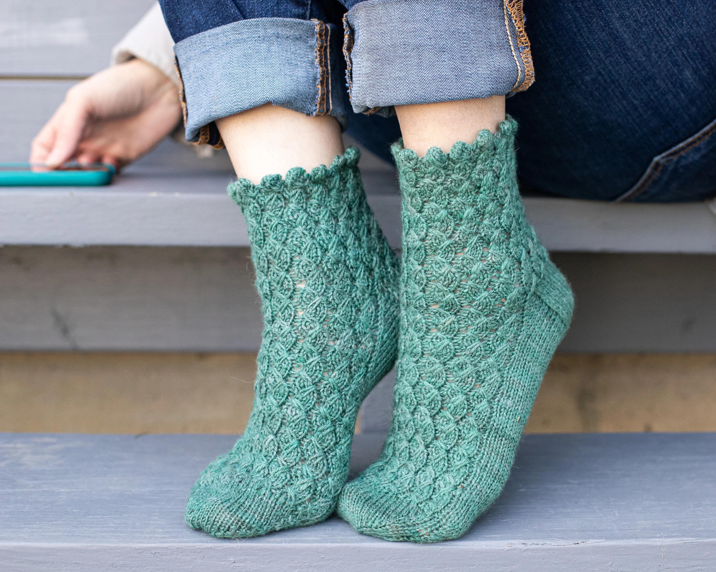 ivy and nettle socks_oct-1.JPG