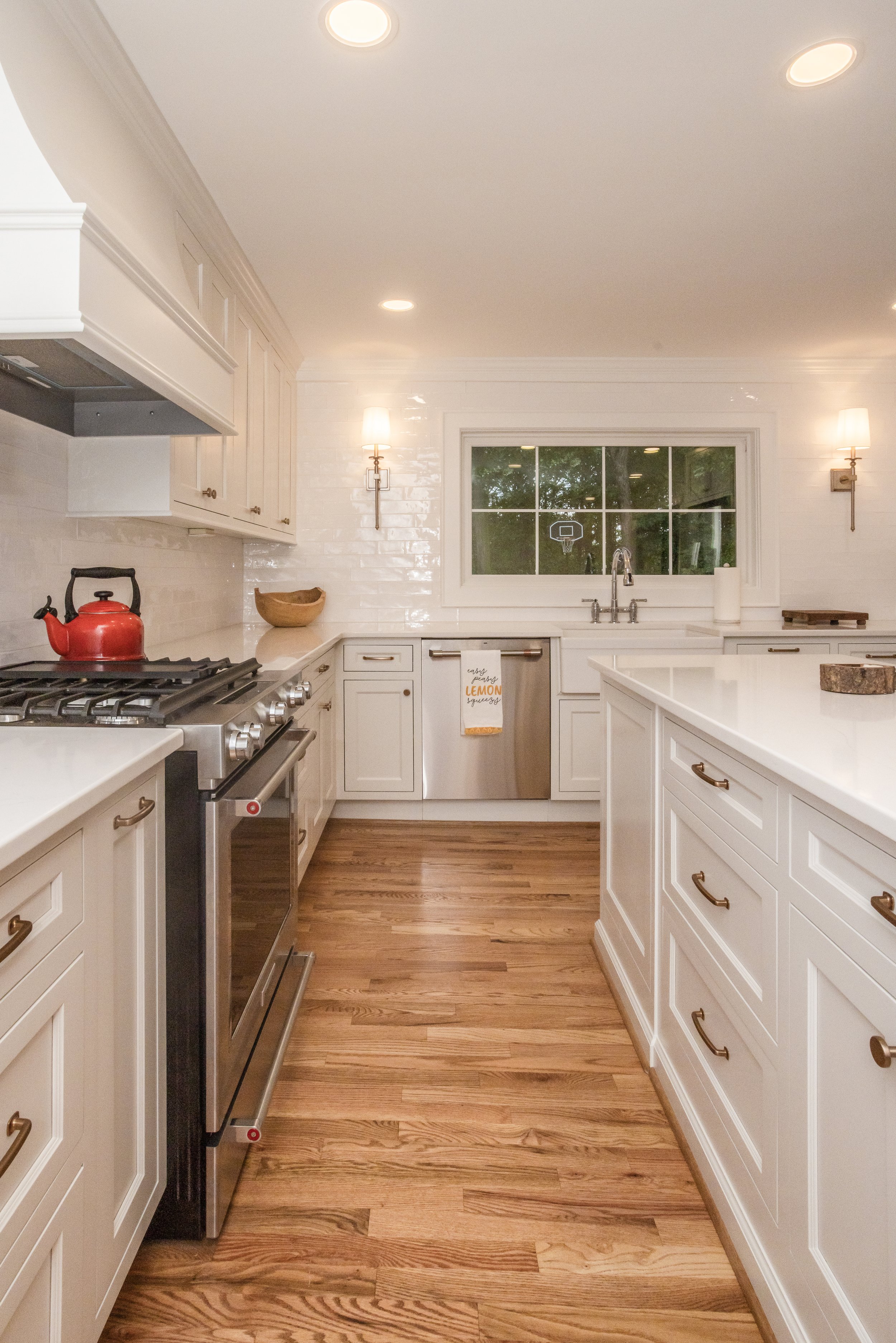 White Transitional Kitchen Inspiration from Simpsonville, SC — Ashmore