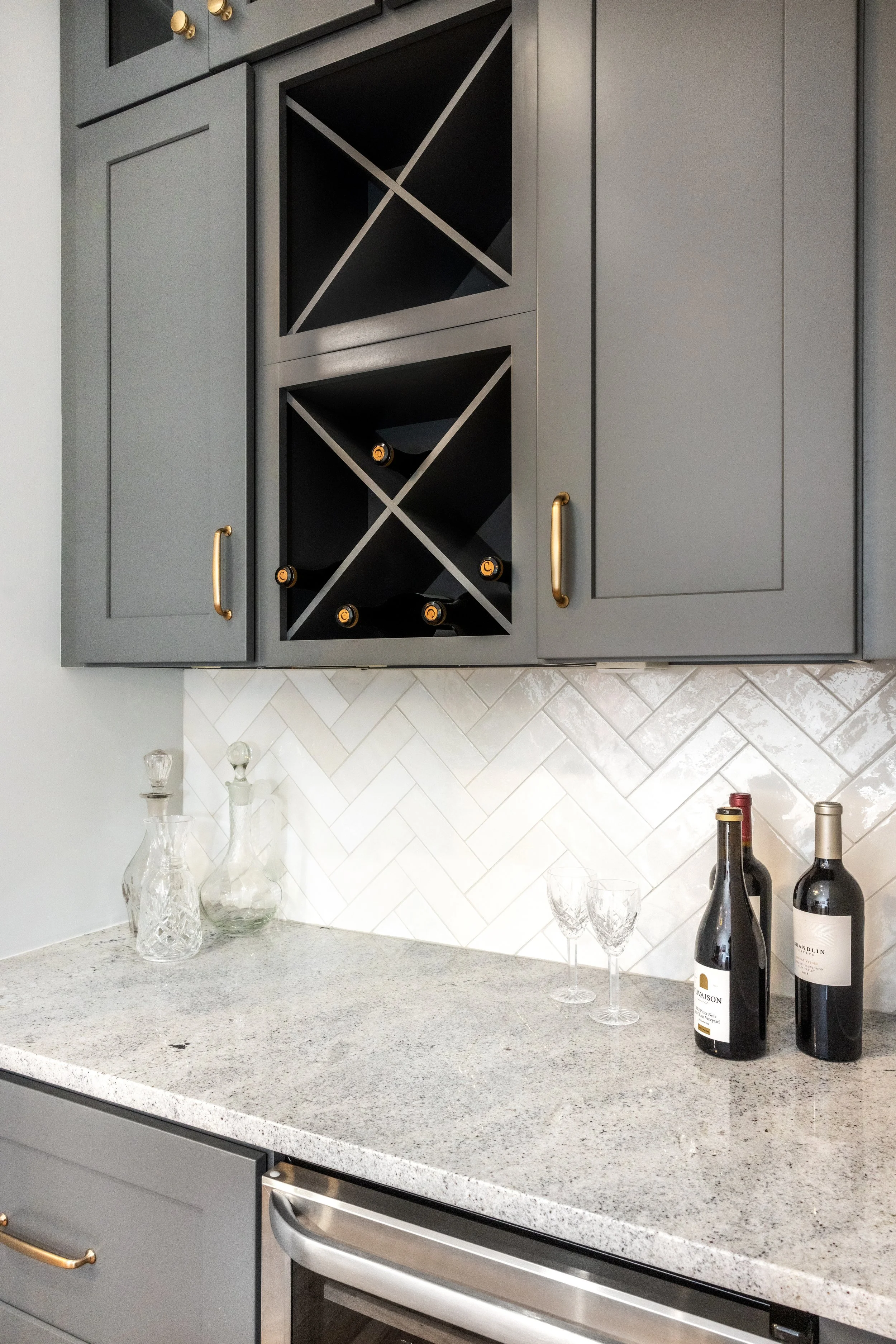 custom-vs-prefabricated-cabinets-greenville-sc-4.jpg