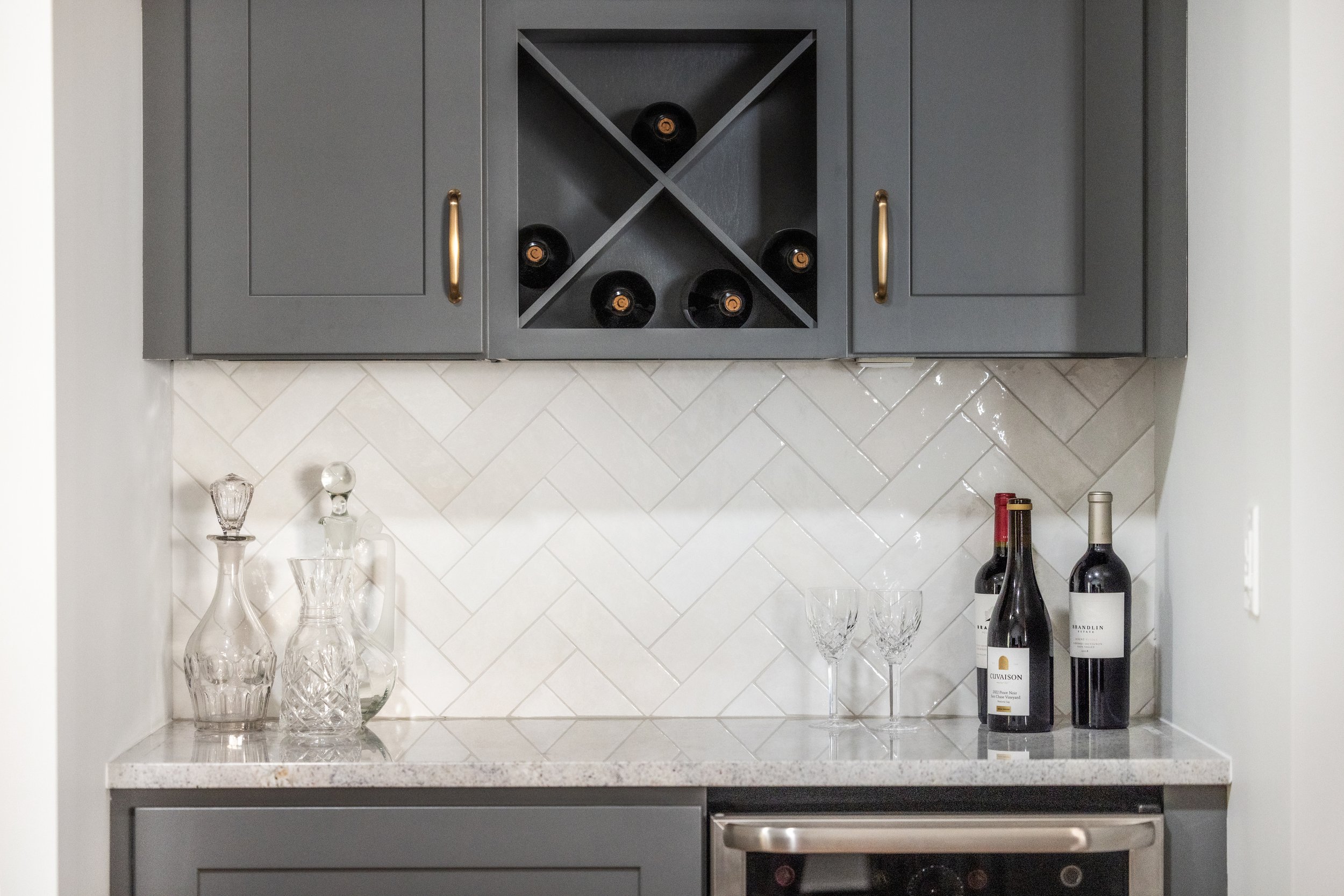 custom-vs-prefabricated-cabinets-greenville-sc-10.jpg